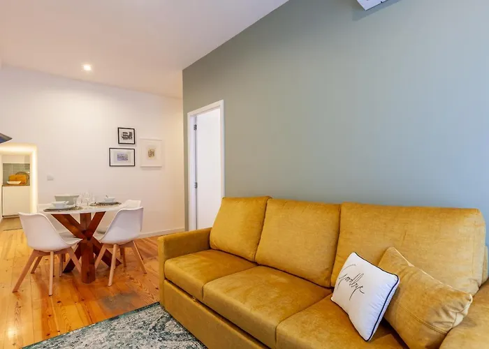 D&s - Crocodile House S. Bento Oporto