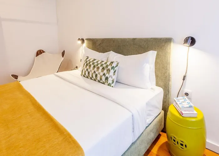 D&S - Crocodile House S. Bento Apartments Porto