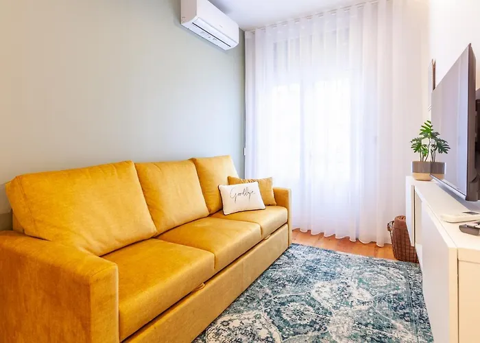 D&S - Crocodile House S. Bento Apartments Apartment *