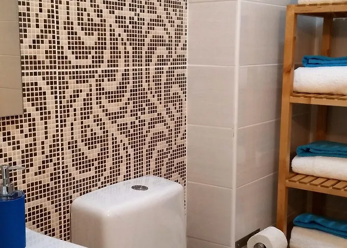 D&S - Crocodile House S. Bento Apartments