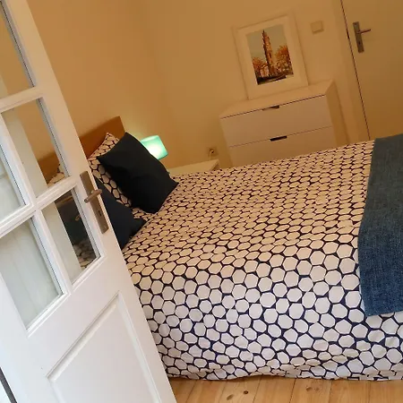 D&S - Crocodile House S. Bento Apartments *