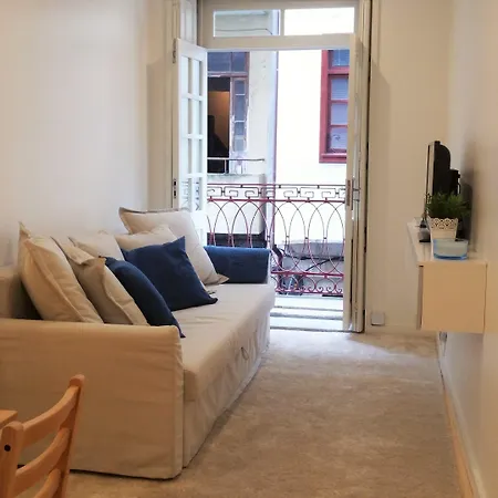 D&S - Crocodile House S. Bento Apartments