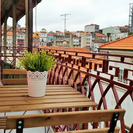 D&s - Crocodile House S. Bento アパート *