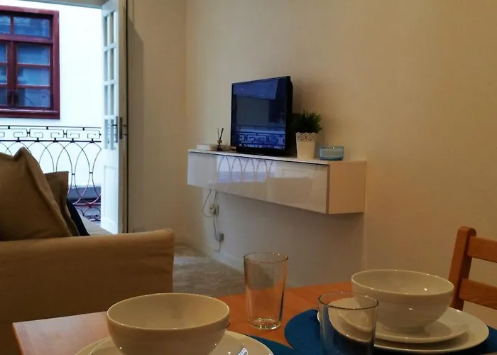 D&S - Crocodile House S. Bento Apartments Apartment *