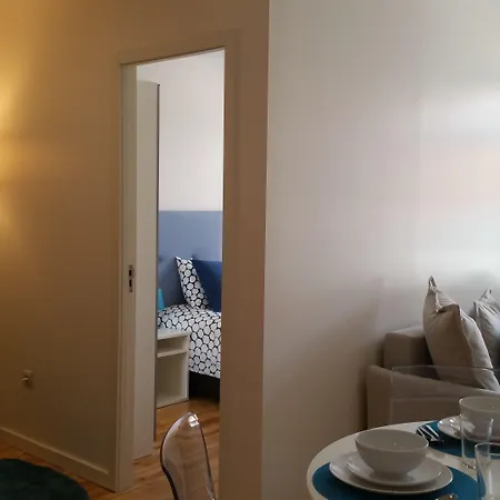 D&s - Crocodile House S. Bento Oporto